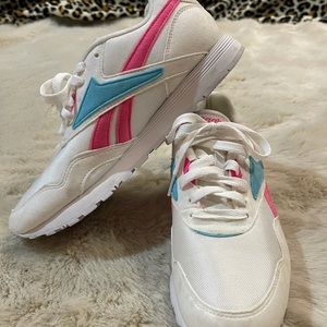 Reebok classic sneaks